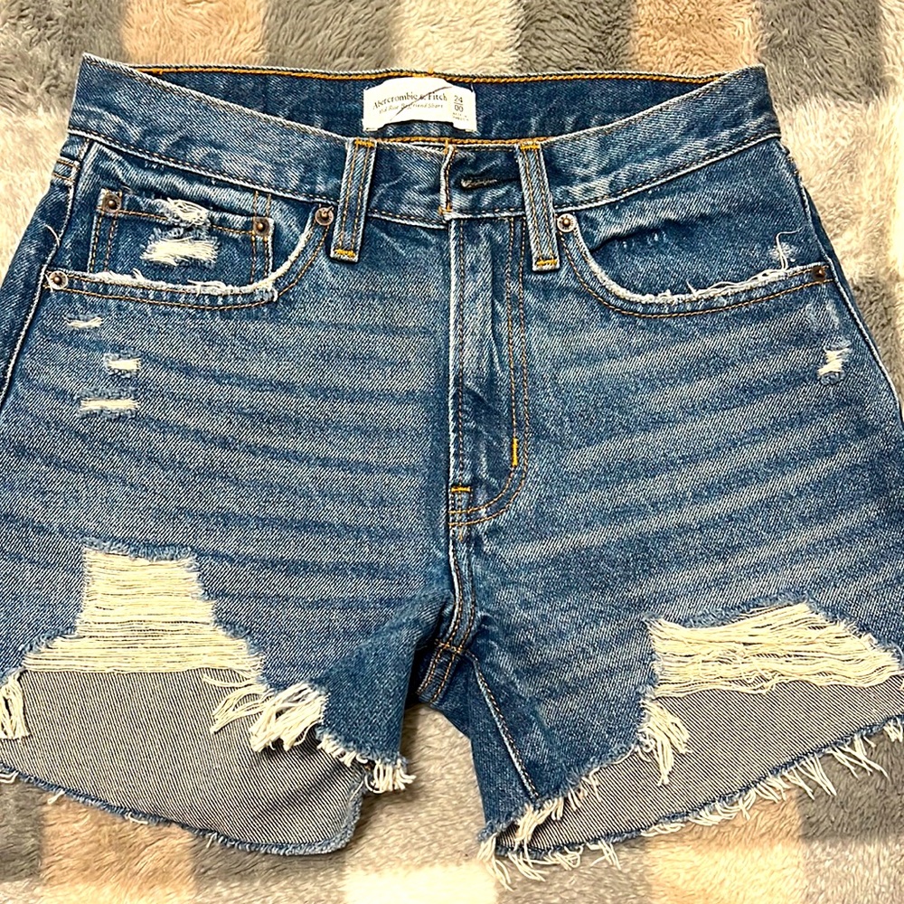 NWOT A&F denim shorts